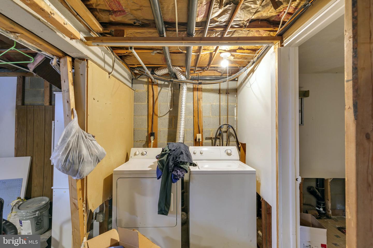 536 West Ct Property Photo 23
