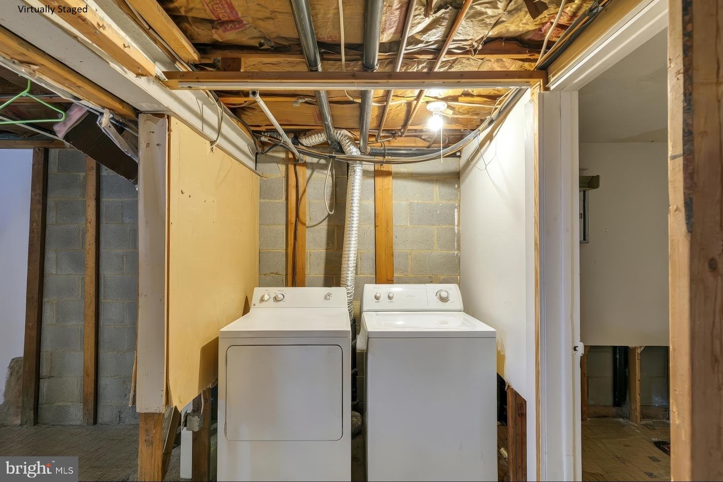 536 West Ct Property Photo 24