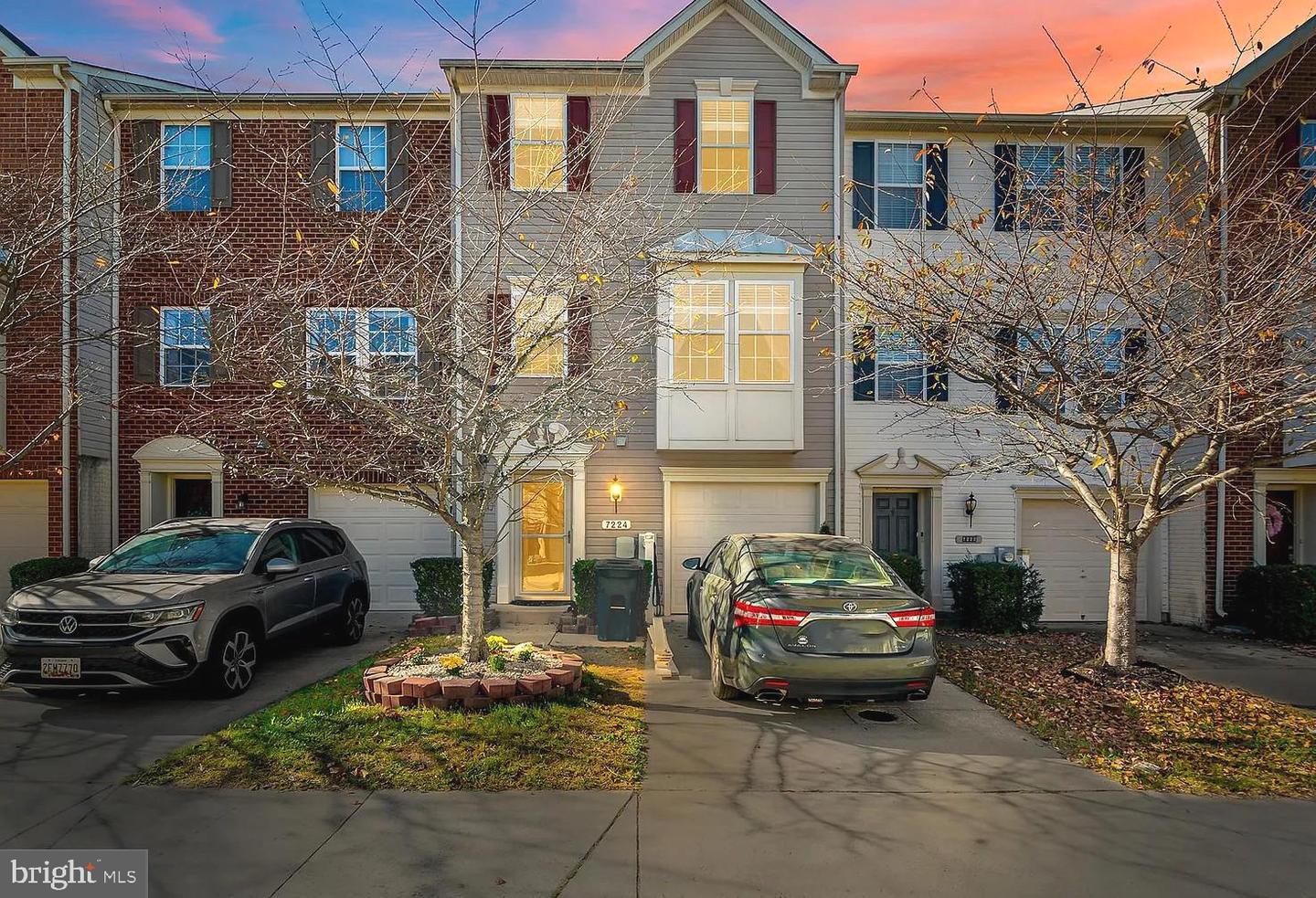 7224 MOCKINGBIRD CIR