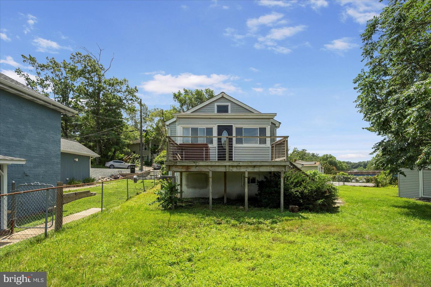 1 Beach Rd Property Photo 6