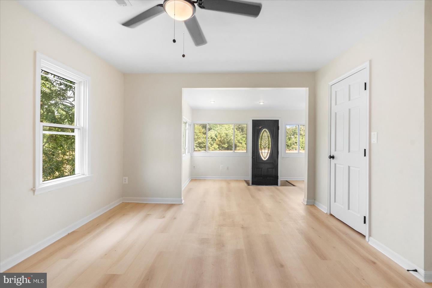 1 Beach Rd Property Photo 16