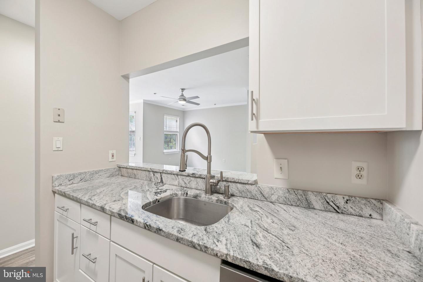 608 Rolling Hill Walk #201 Property Photo 14