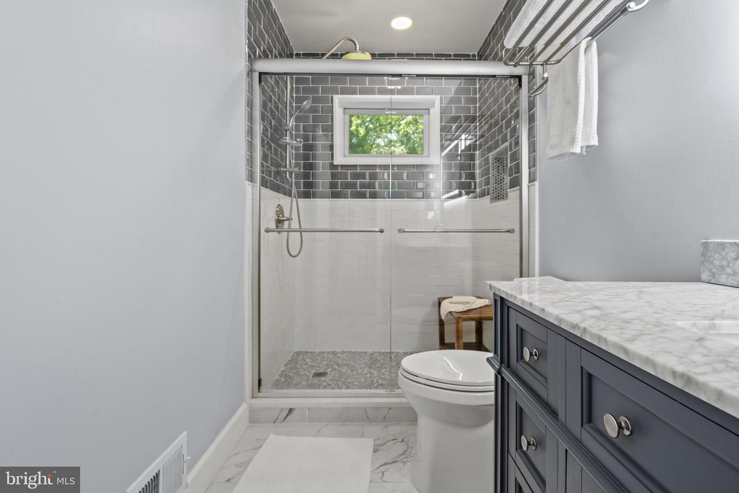 467 Cornwall Ct Property Photo 41