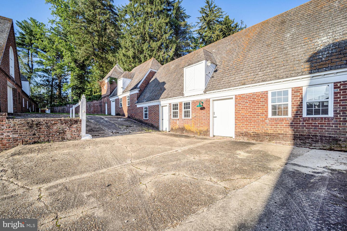 353 Leitch Rd Property Photo 16
