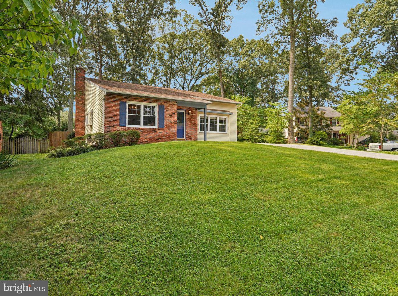 442 Fairford Ct Property Photo 1