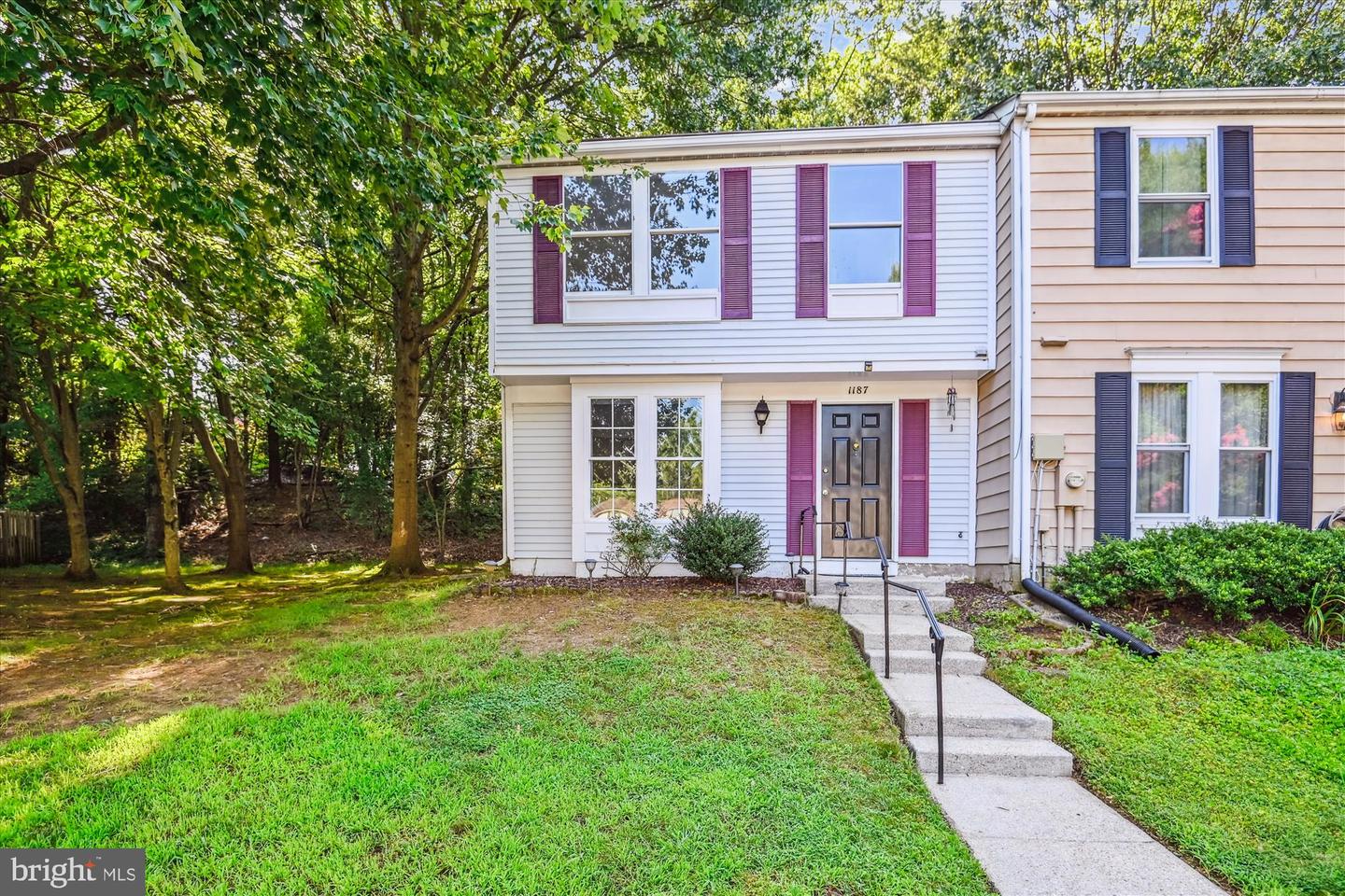 1187 White Coral Ct Property Photo 1