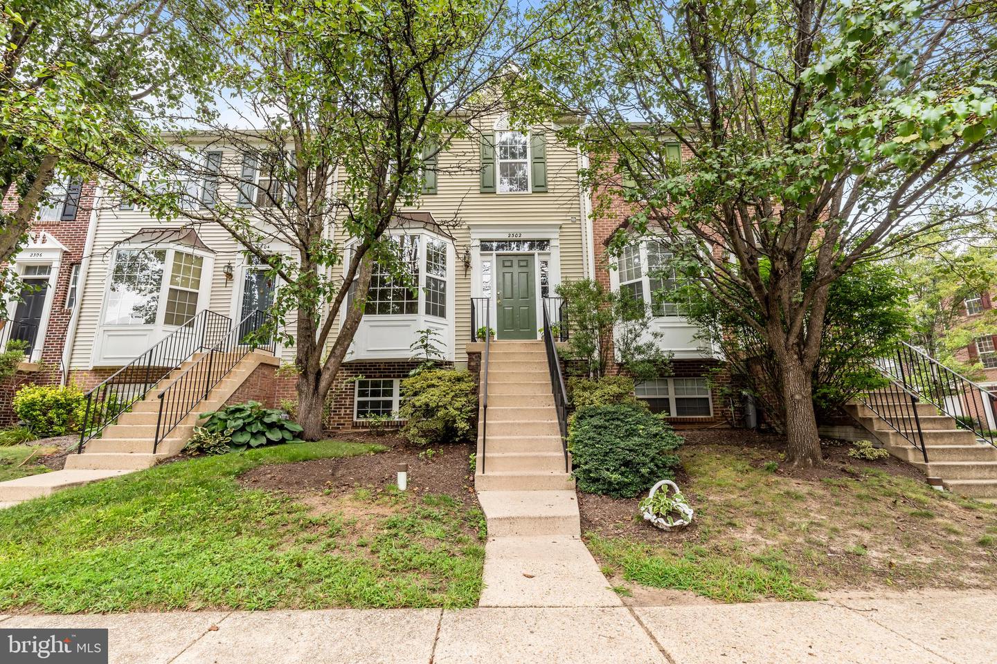 2302 Turnbridge Ct Property Photo 1