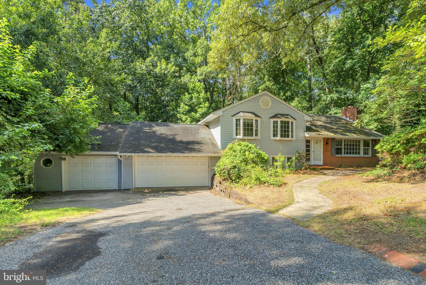 27 Saint Andrews Rd Property Photo 1
