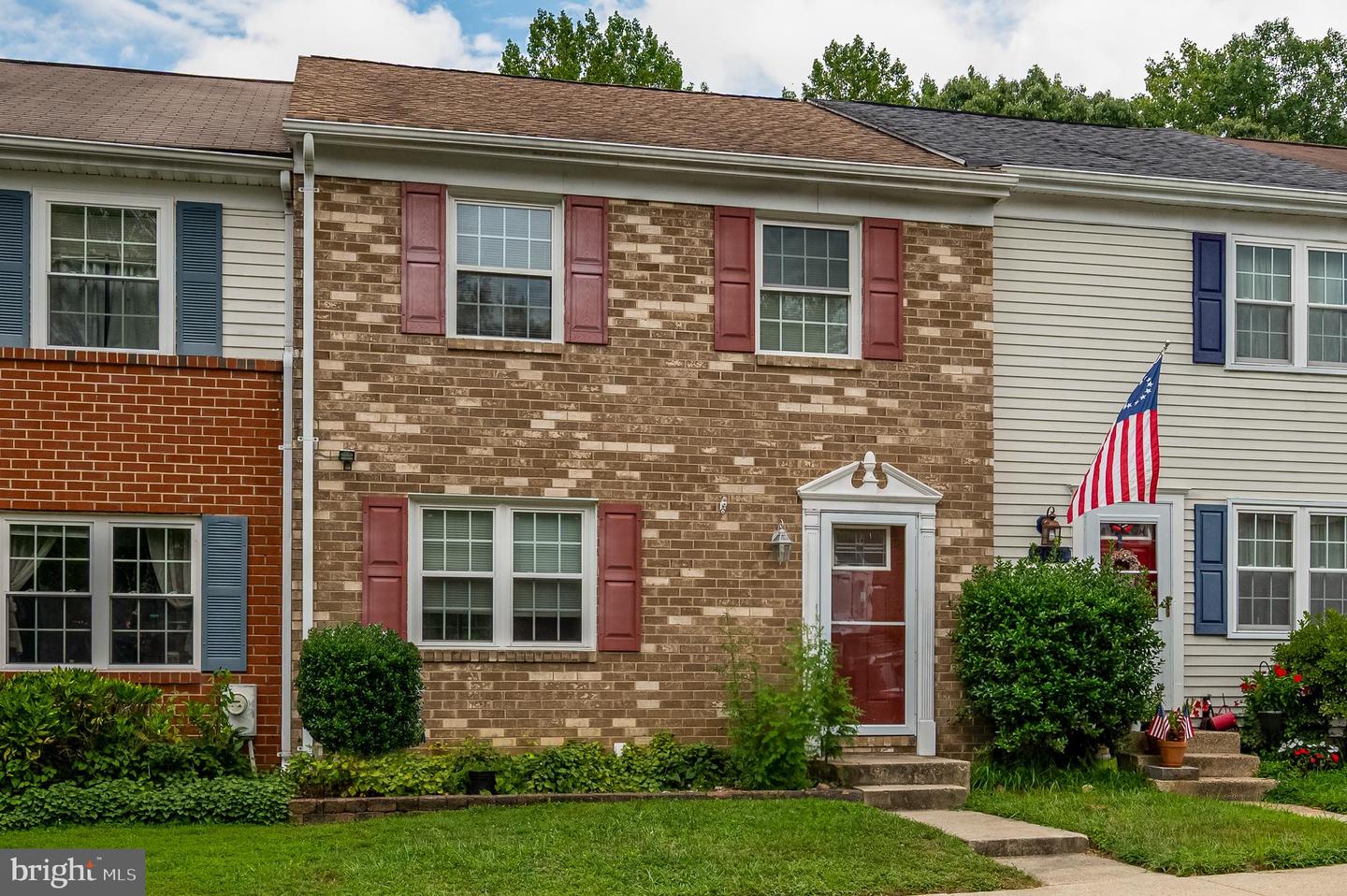 2040 Forest Hill Ln Property Photo 1