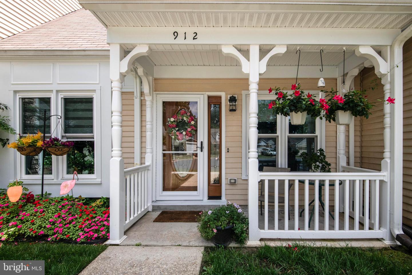 912 Topmast Way Property Photo 1