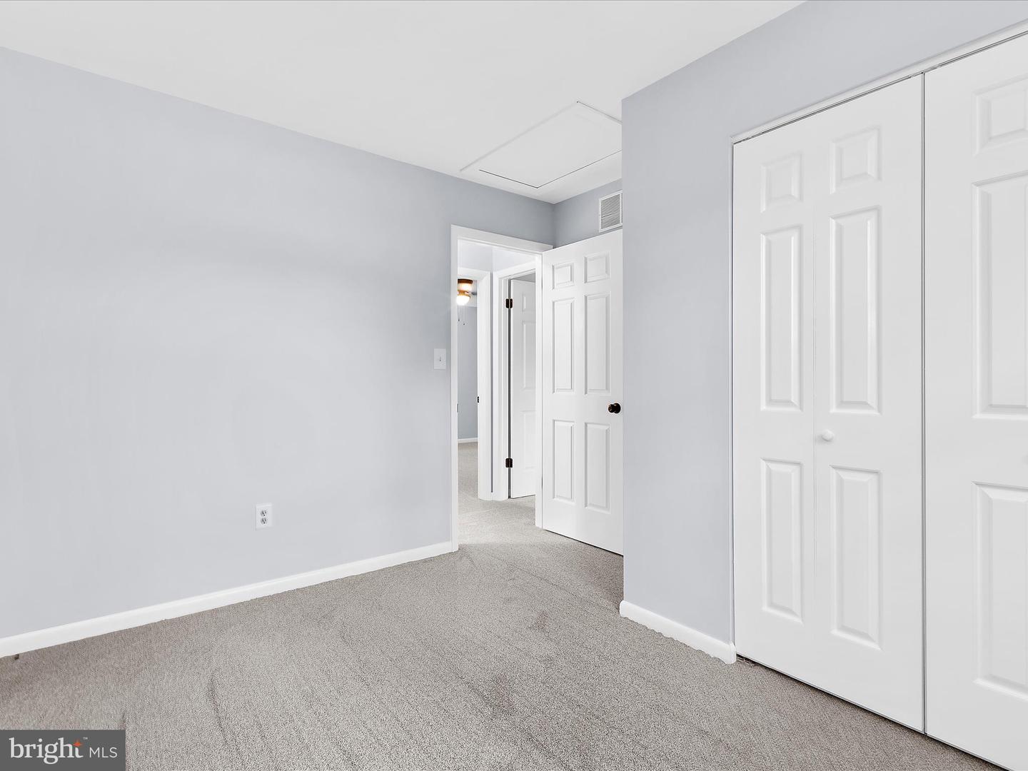 130 Clarence Ave Property Photo 20
