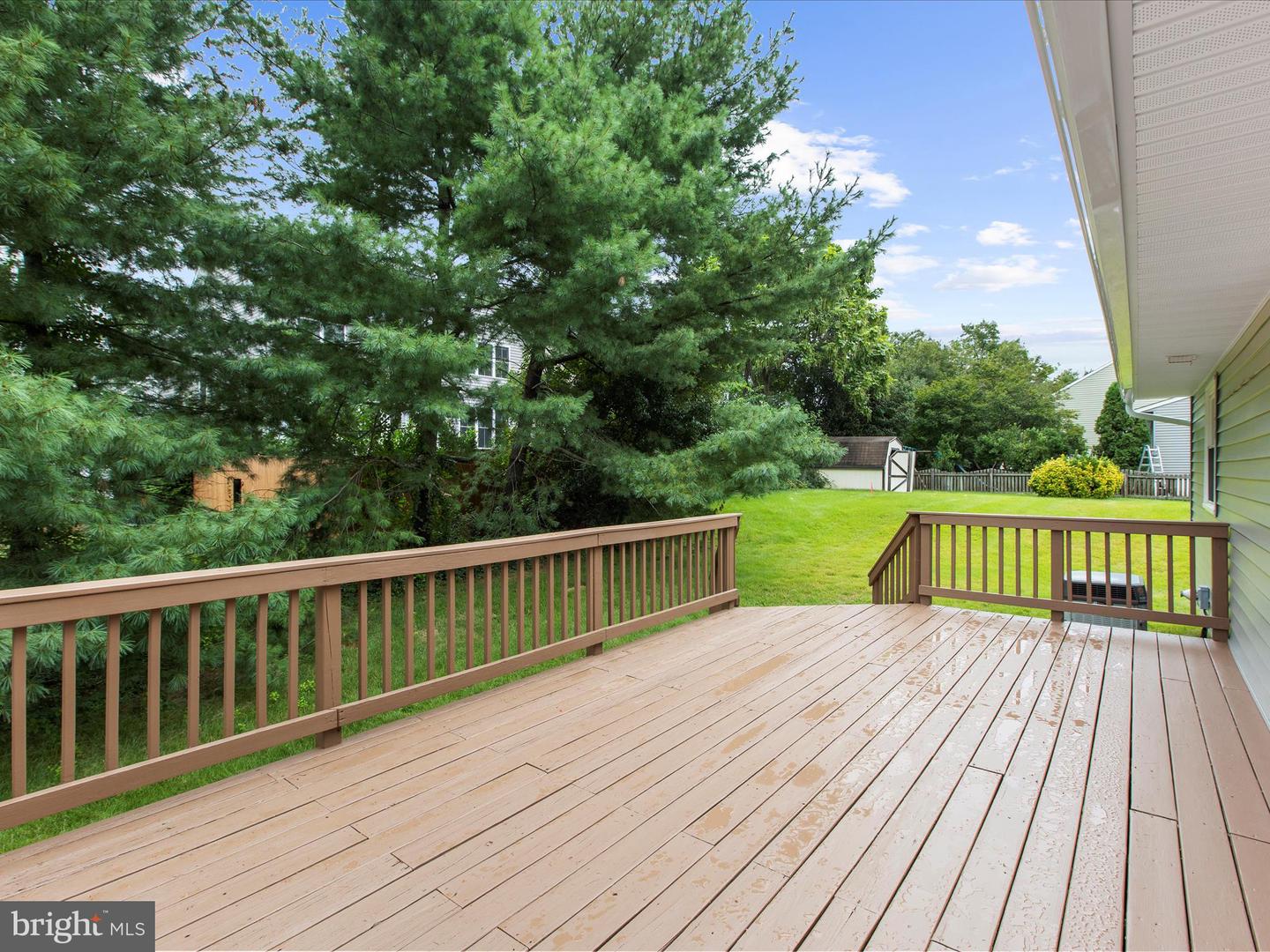 130 Clarence Ave Property Photo 32