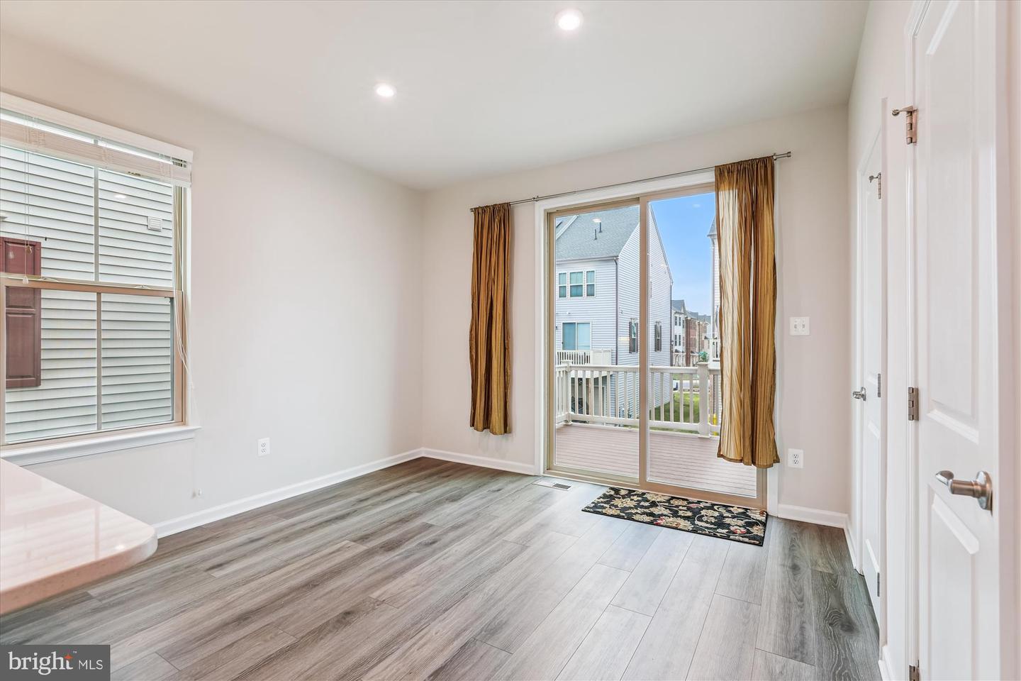 3745 Cedar Mountain Way Property Photo 9