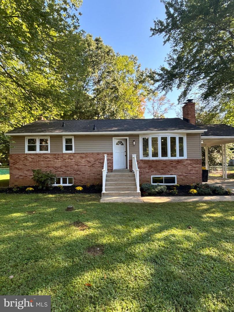 80 Beach Dr Property Photo 1