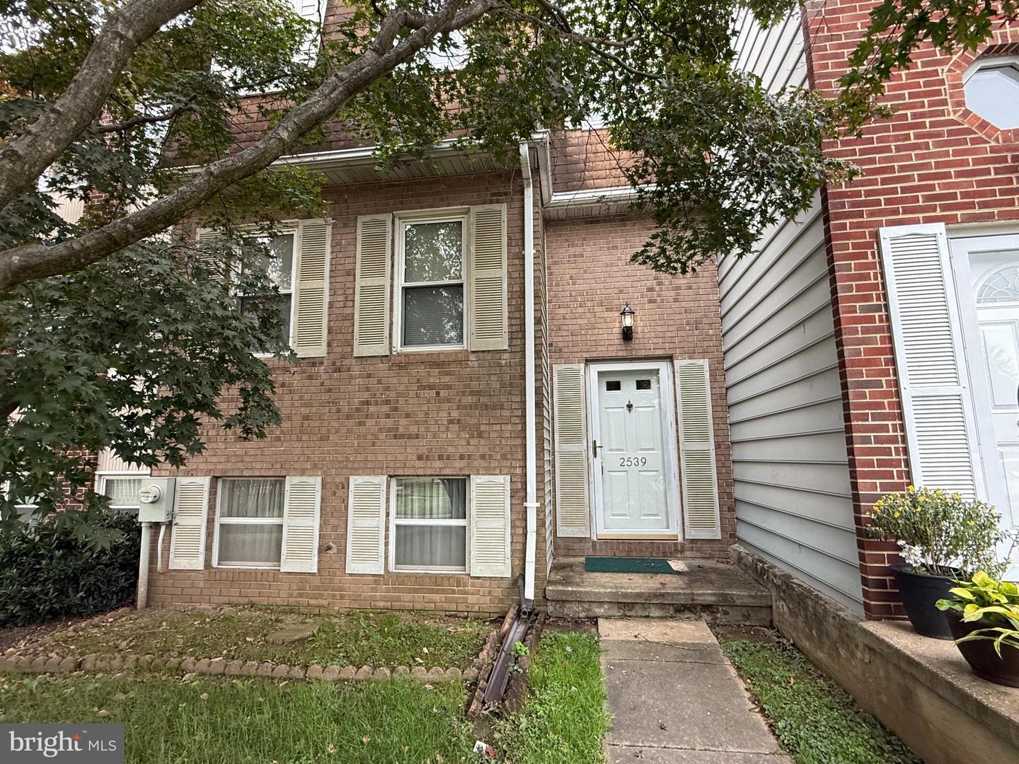 2539 Vineyard Ln Property Photo 1