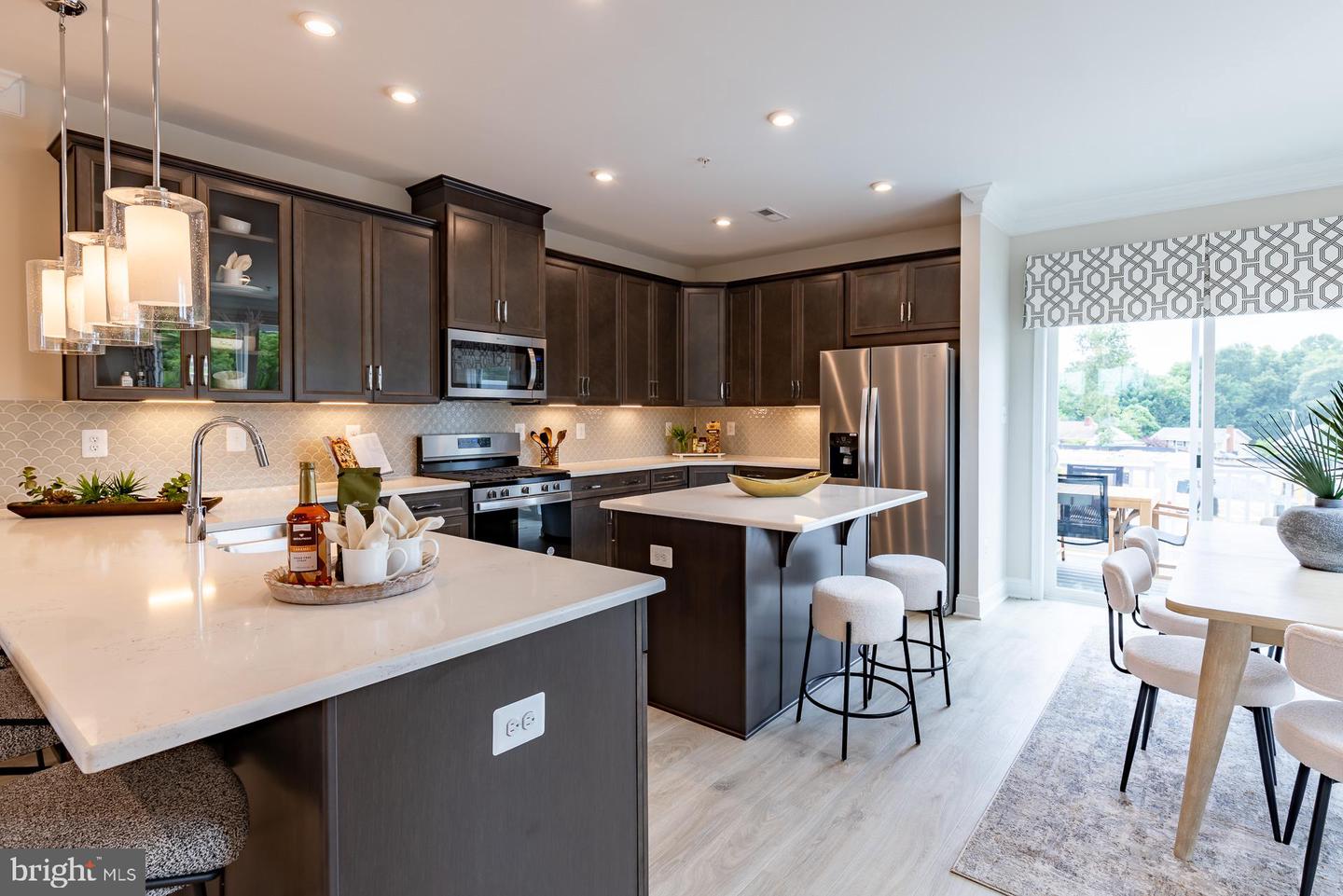 8281 LONGFORD RD Property Photo 1