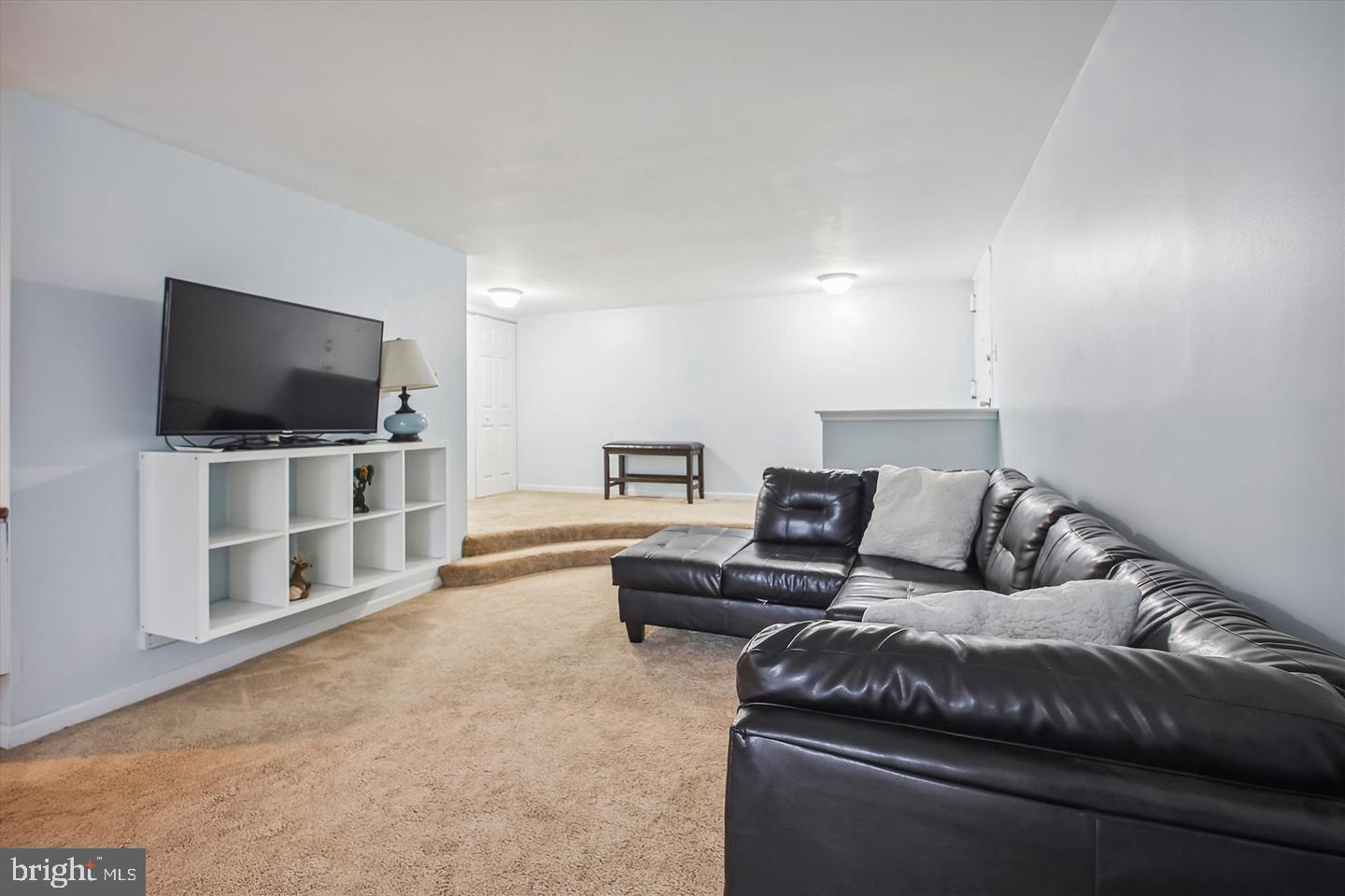 21 Silverwood Cir #4 Property Photo 2
