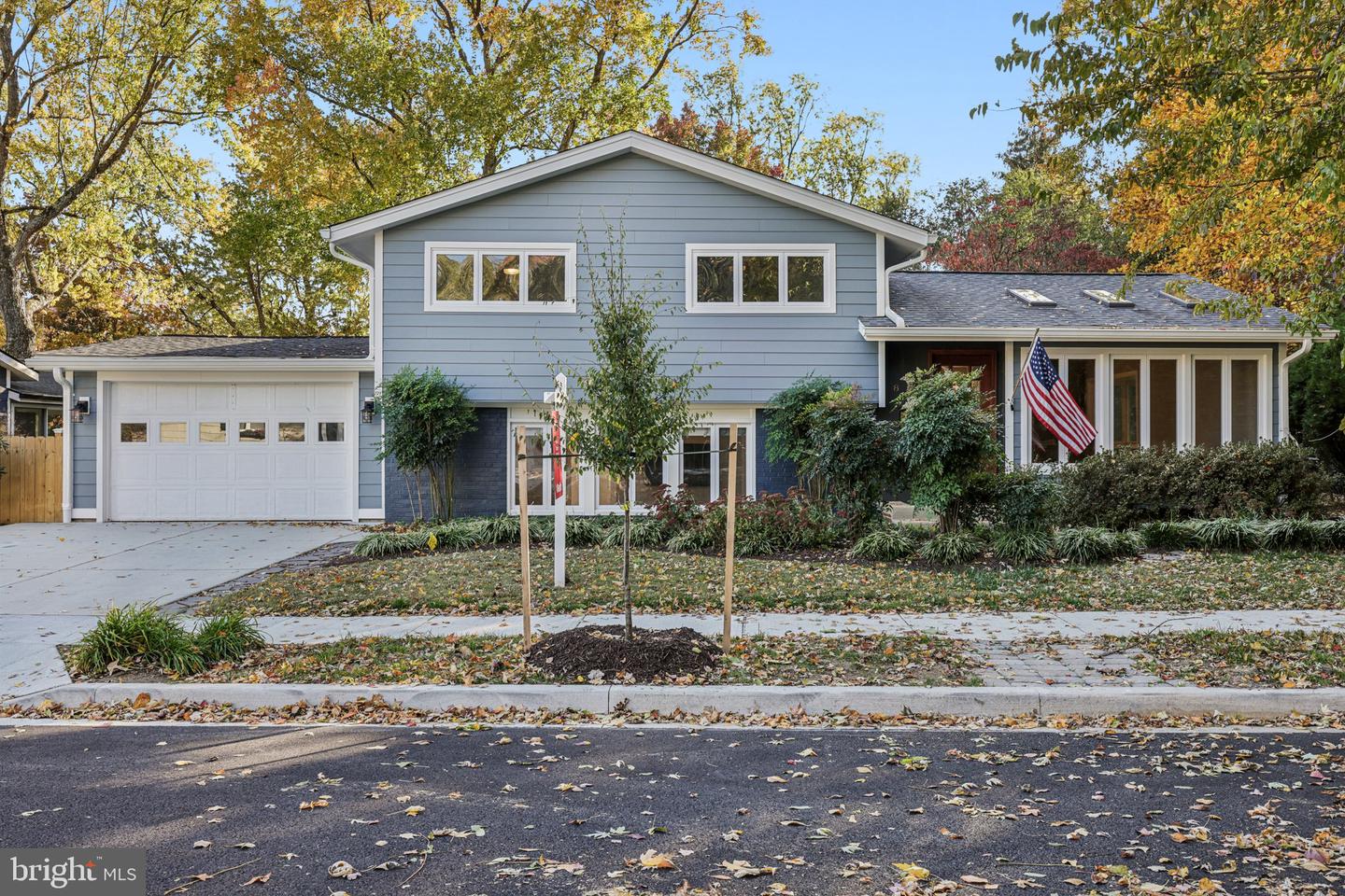 809 Pin Oak Rd Property Photo 1