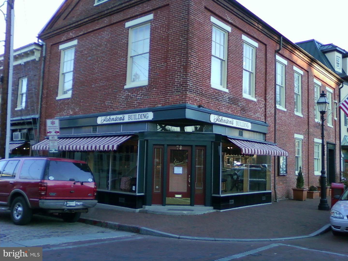 68 State Circle Property Photo 2