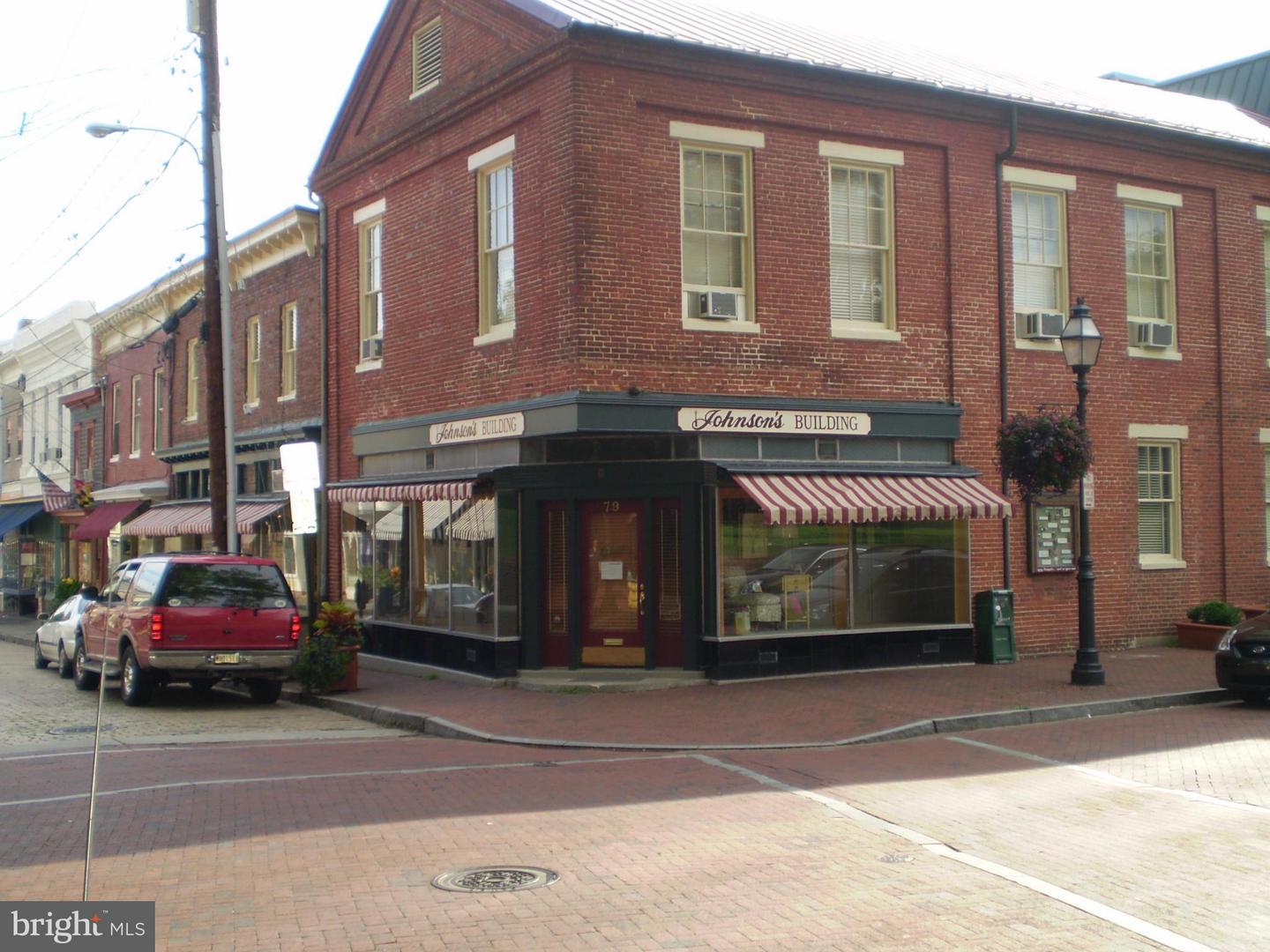 68 State Circle Property Photo 13