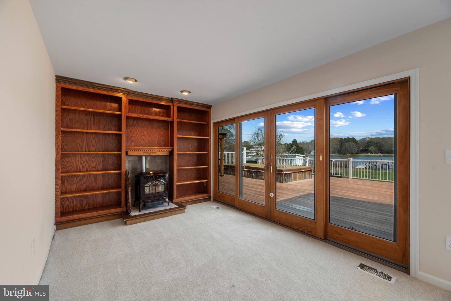 5929 Deale Beach Rd Property Photo 19
