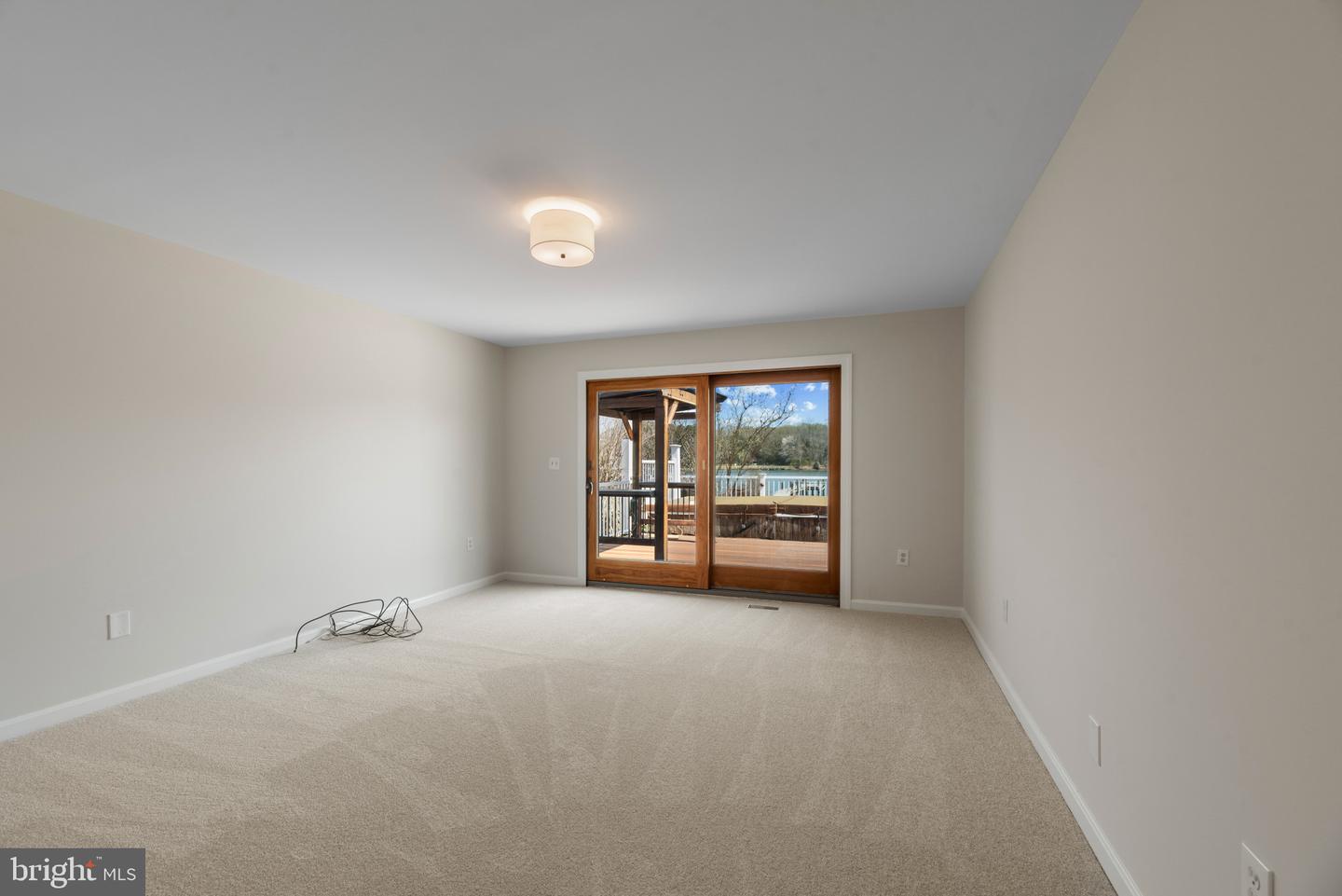 5929 Deale Beach Rd Property Photo 22
