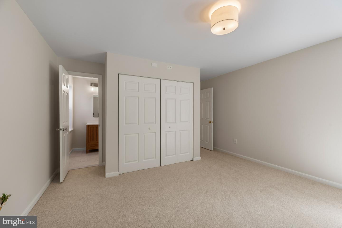 5929 Deale Beach Rd Property Photo 24