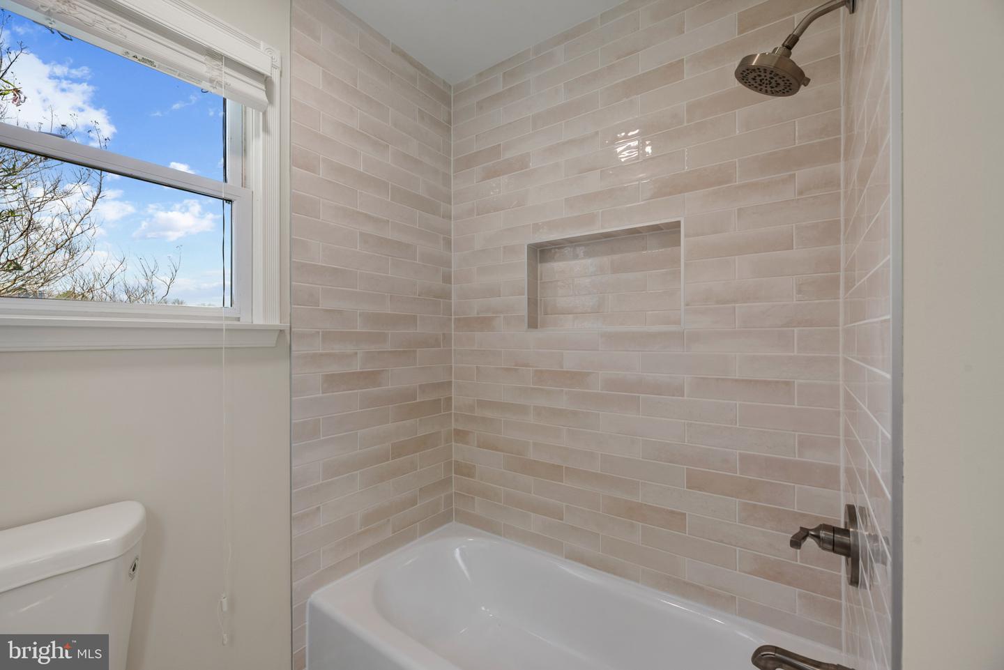 5929 Deale Beach Rd Property Photo 37