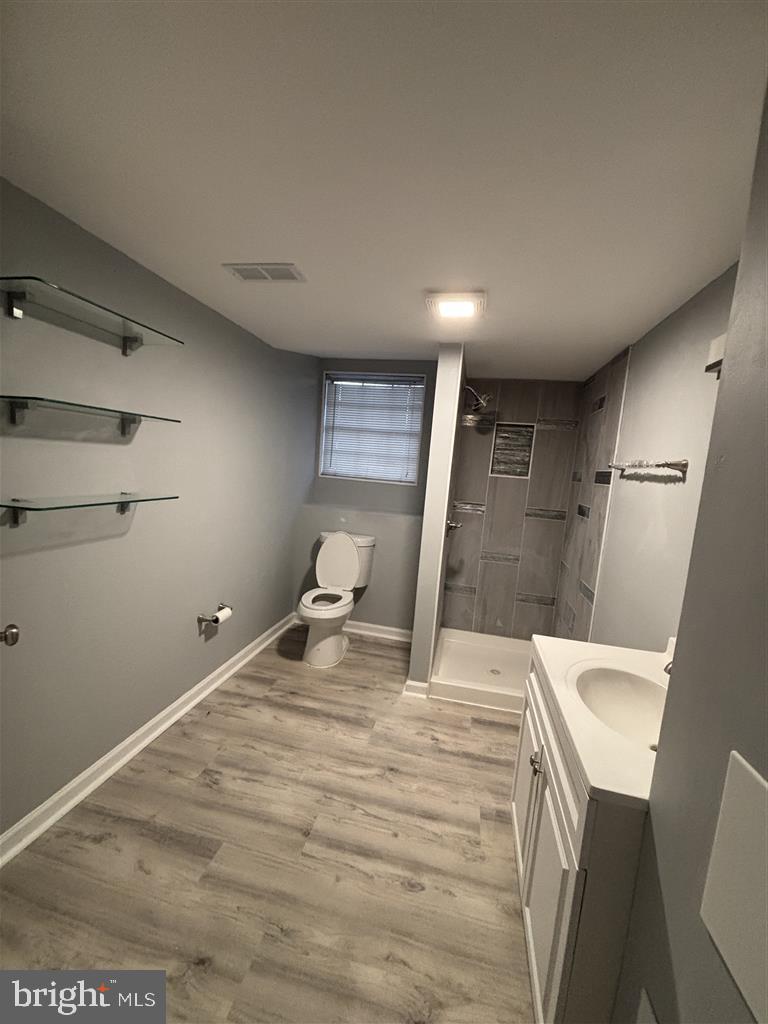 1079 Omar Dr Property Photo 3
