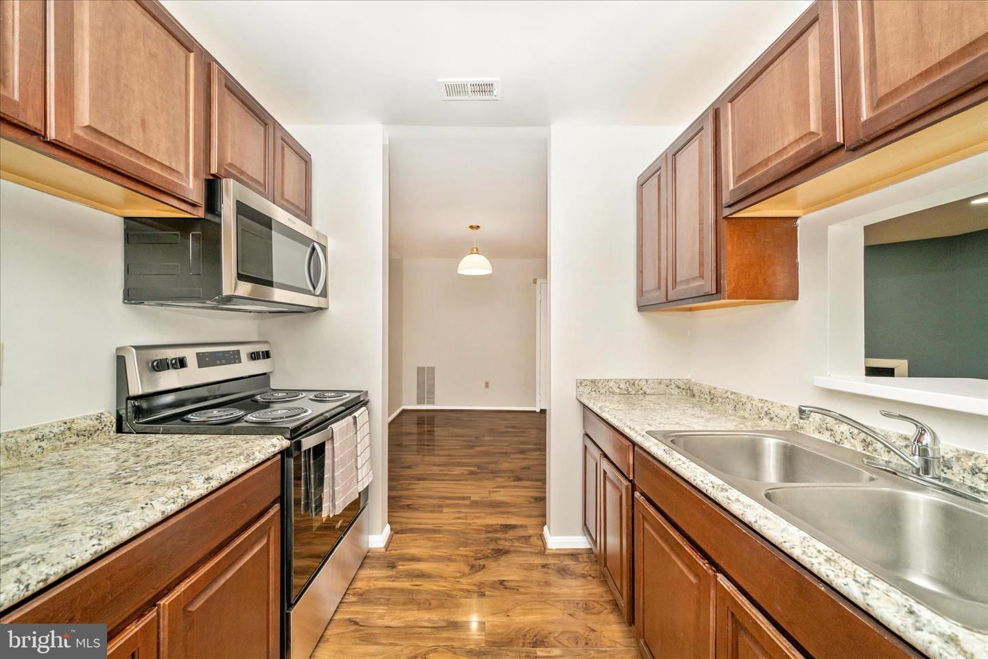 208 Water Fountain Ct #103 Property Photo 11