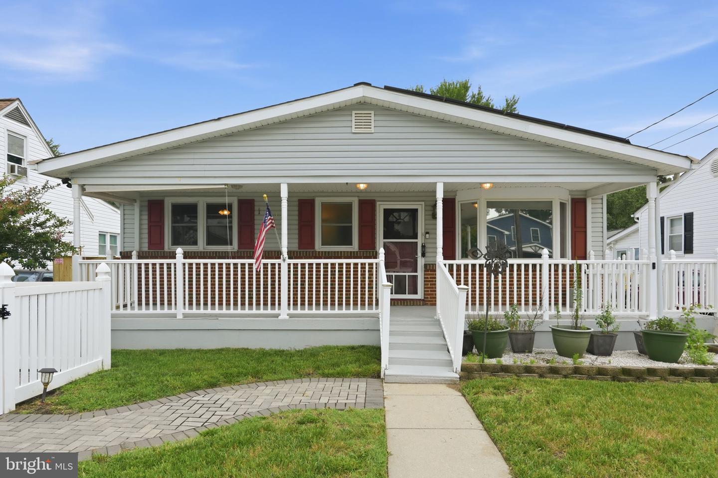 109 NORTHDALE RD Property Photo 1