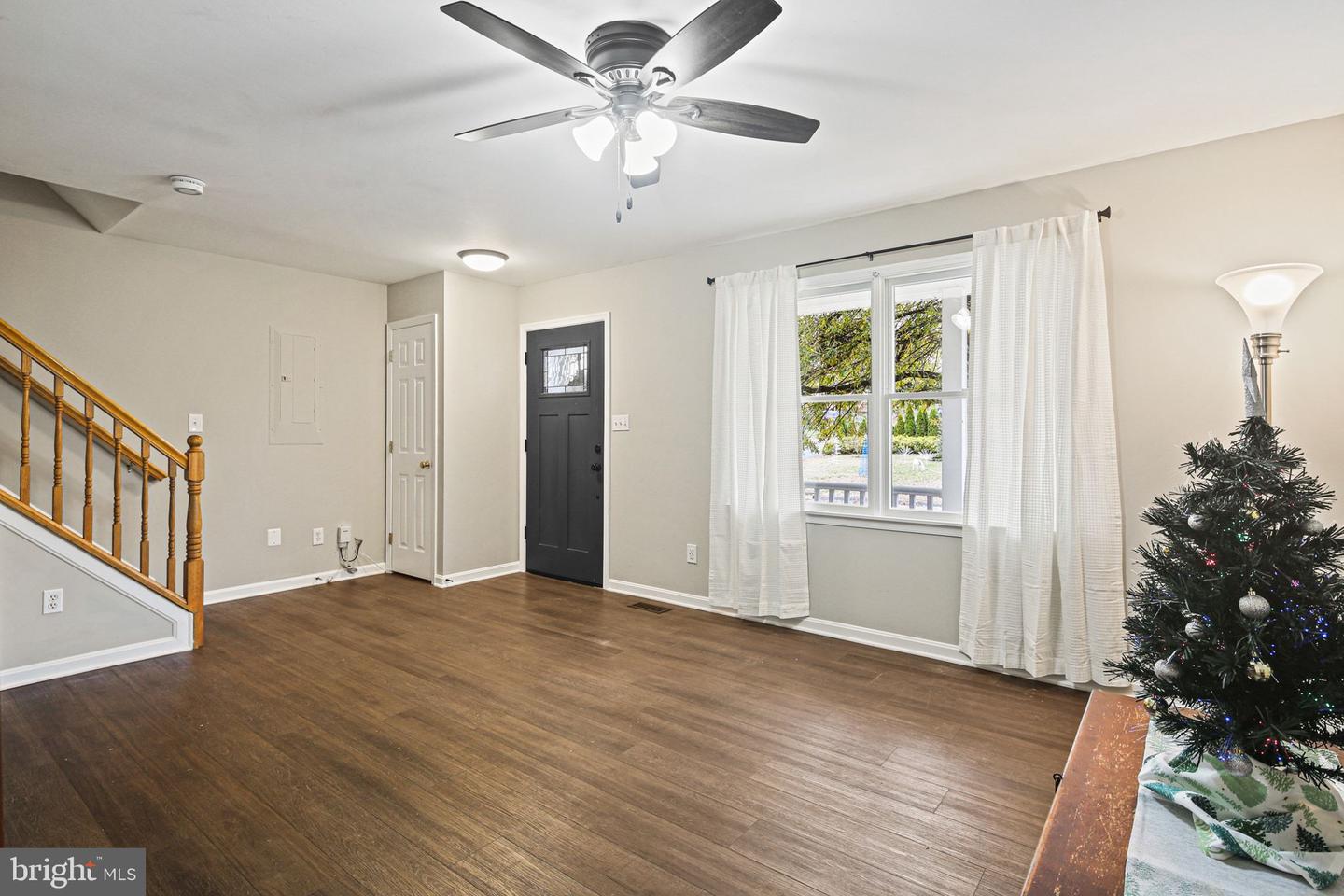1617 Midland Rd Property Photo 3