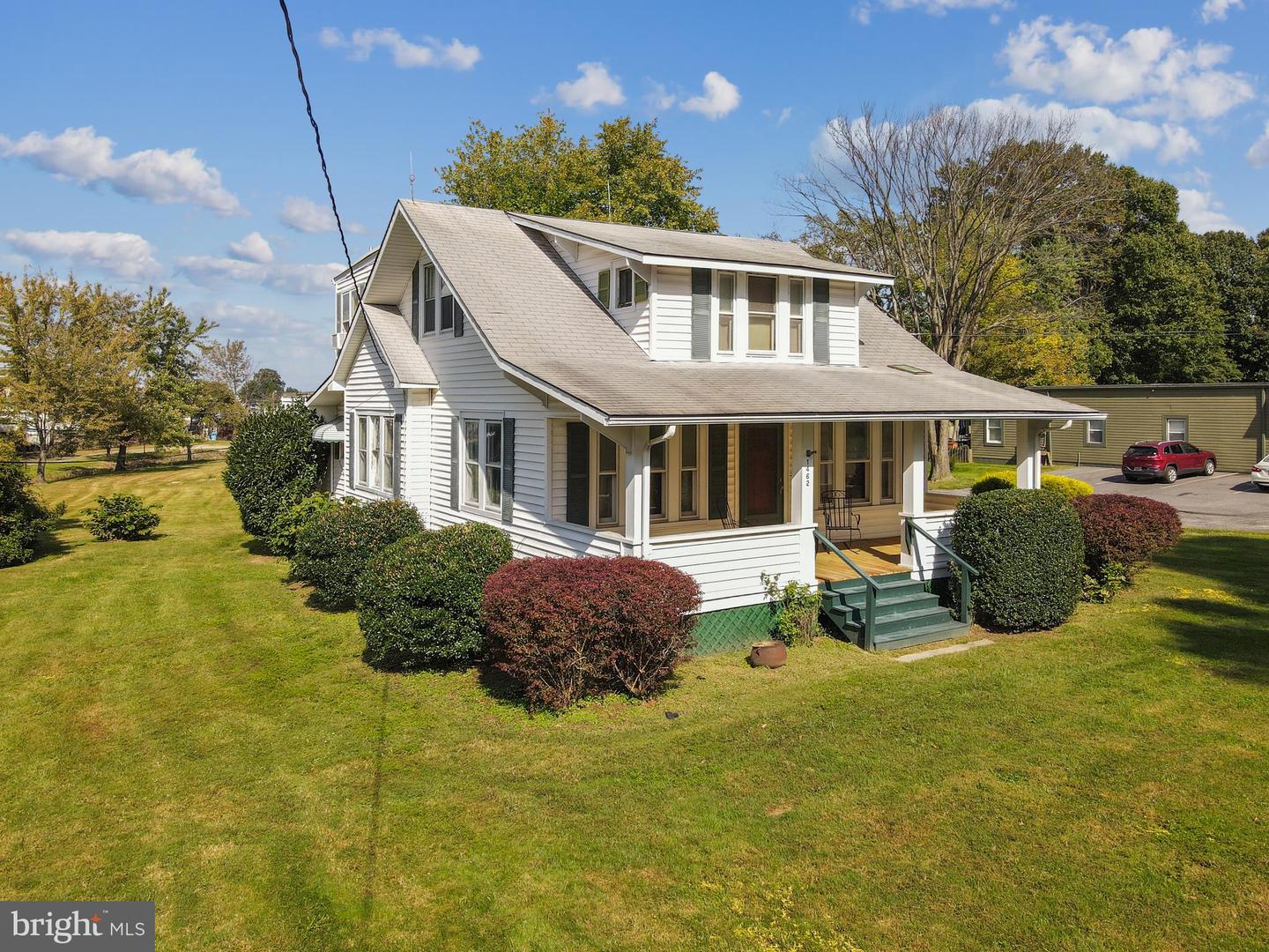 1462 Snug Harbor Rd Property Photo 4