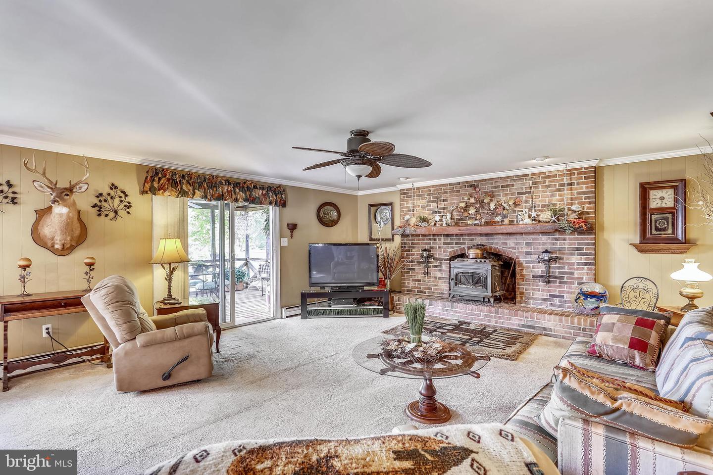 1462 Snug Harbor Rd Property Photo 10