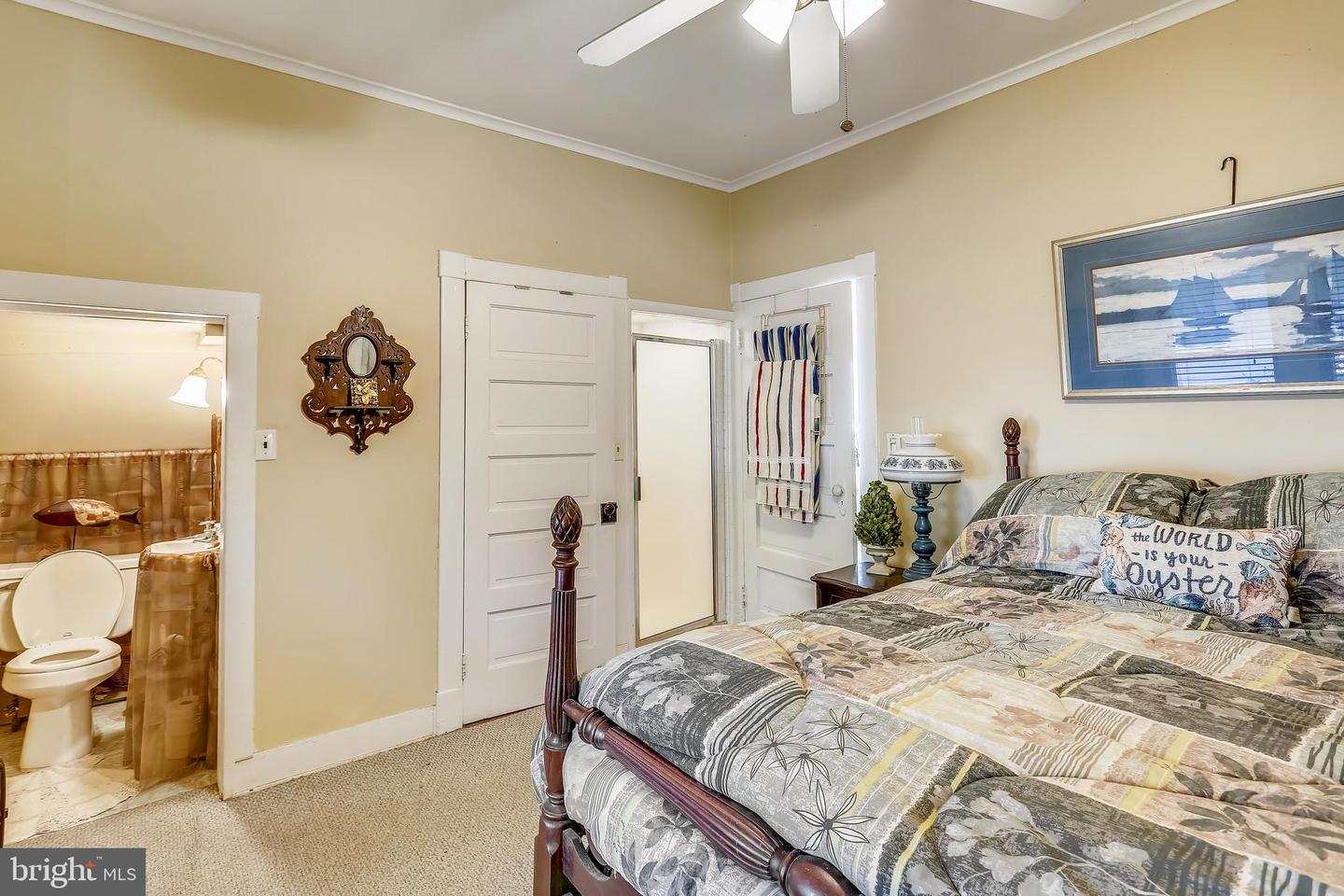 1462 Snug Harbor Rd Property Photo 12