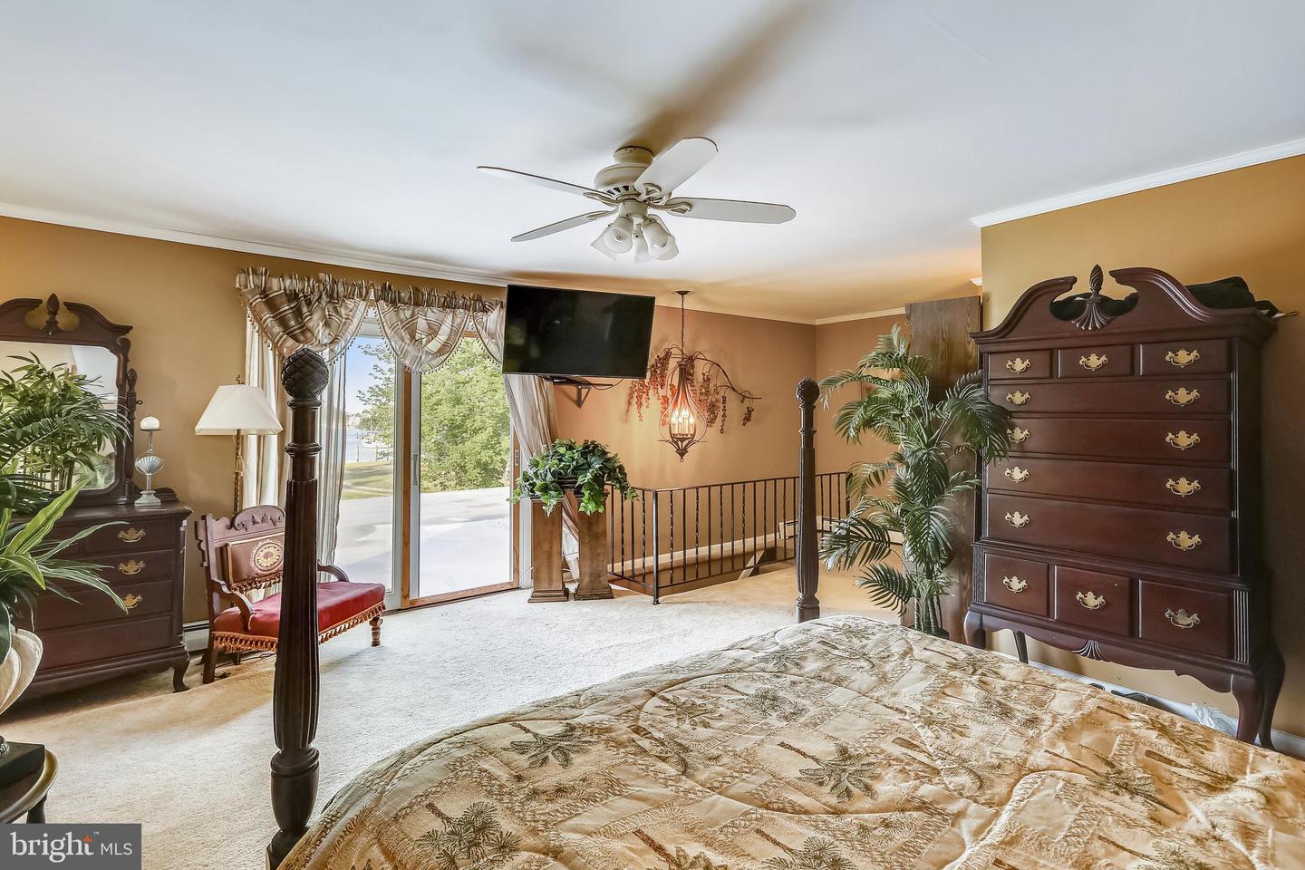 1462 Snug Harbor Rd Property Photo 16