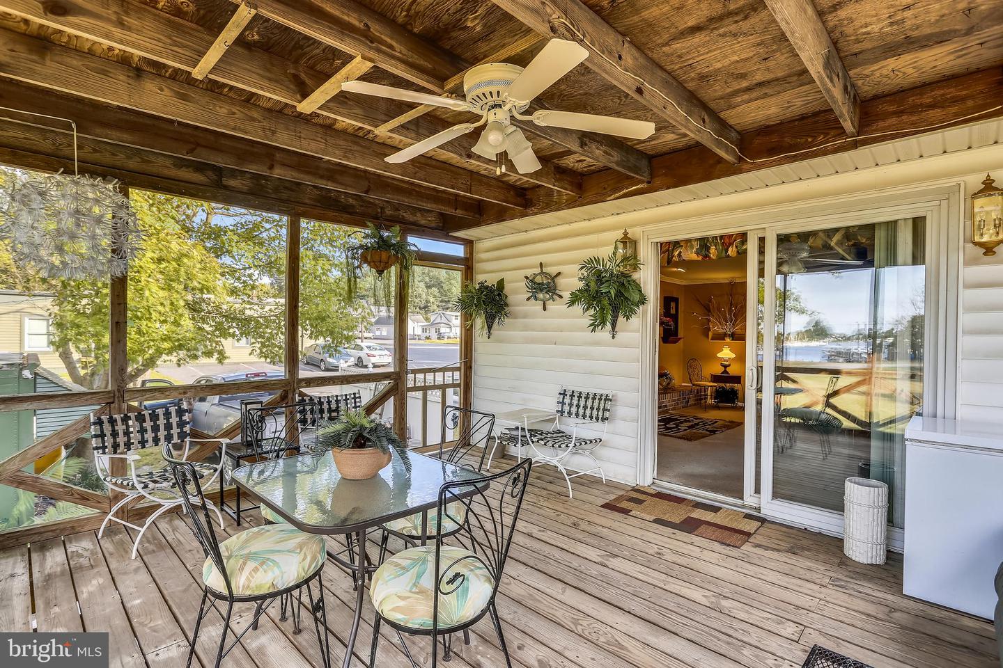 1462 Snug Harbor Rd Property Photo 19