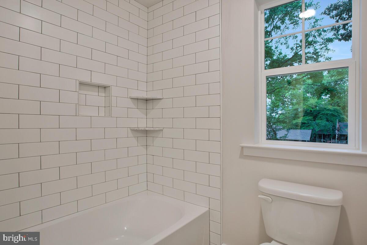 1209 Johnson Dr Property Photo 19
