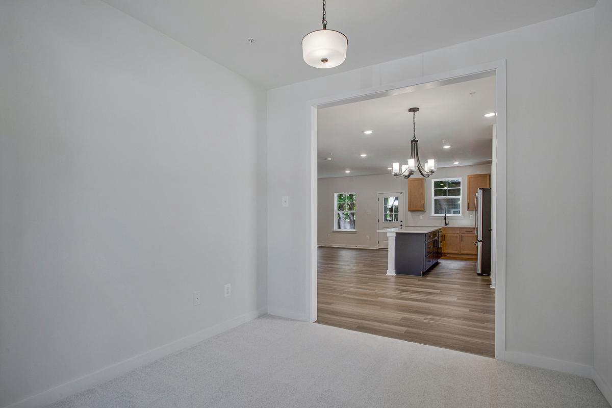 1225 Juniper St Property Photo 8