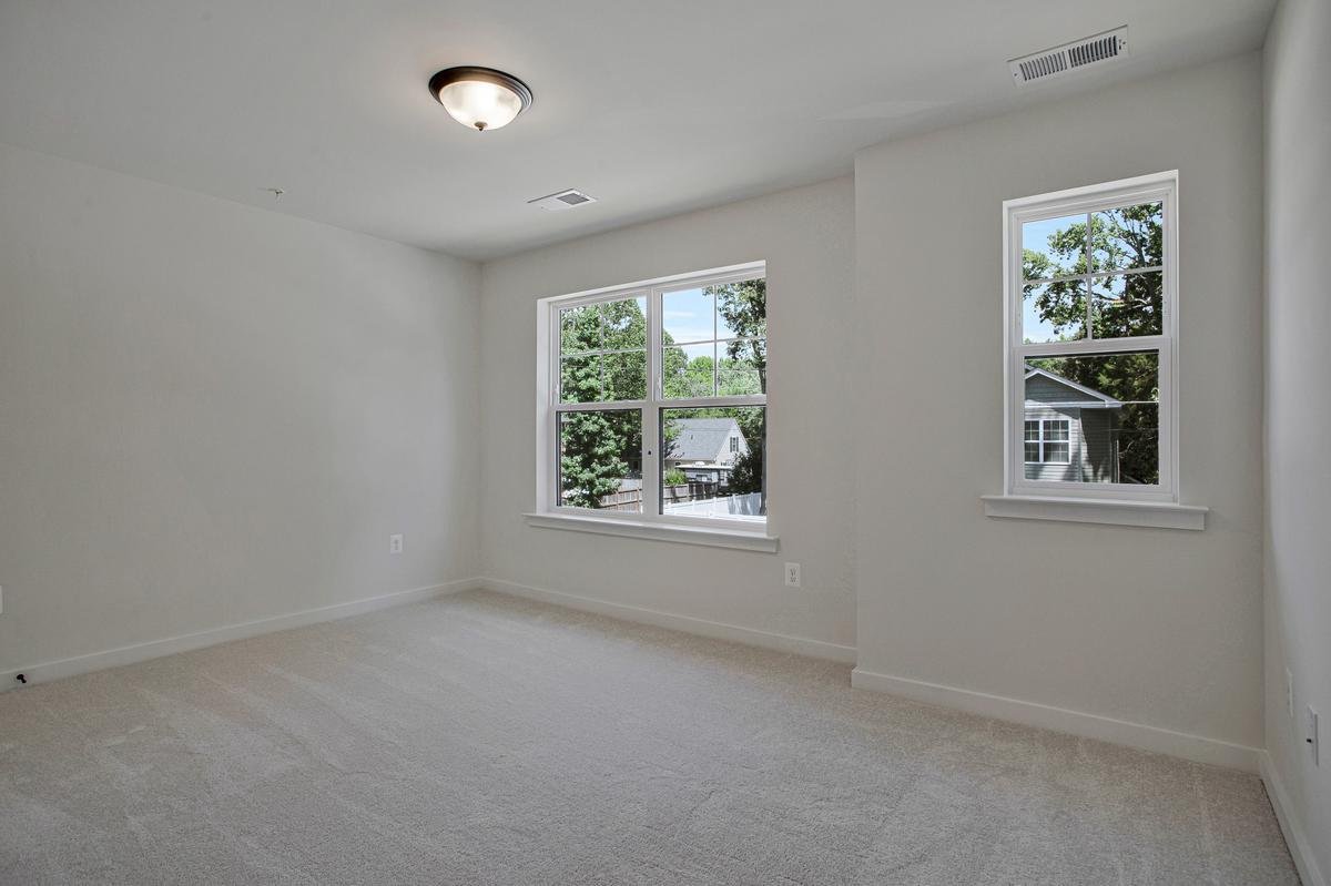 1225 Juniper St Property Photo 22
