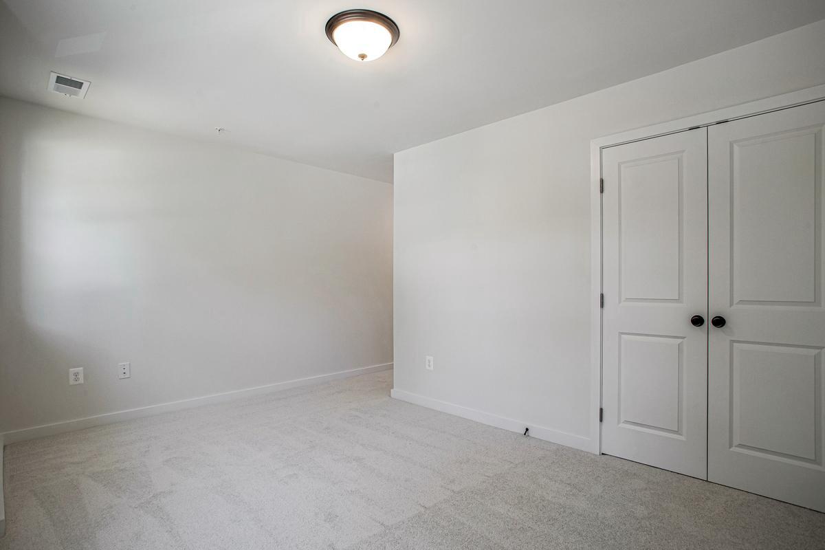 1225 Juniper St Property Photo 23