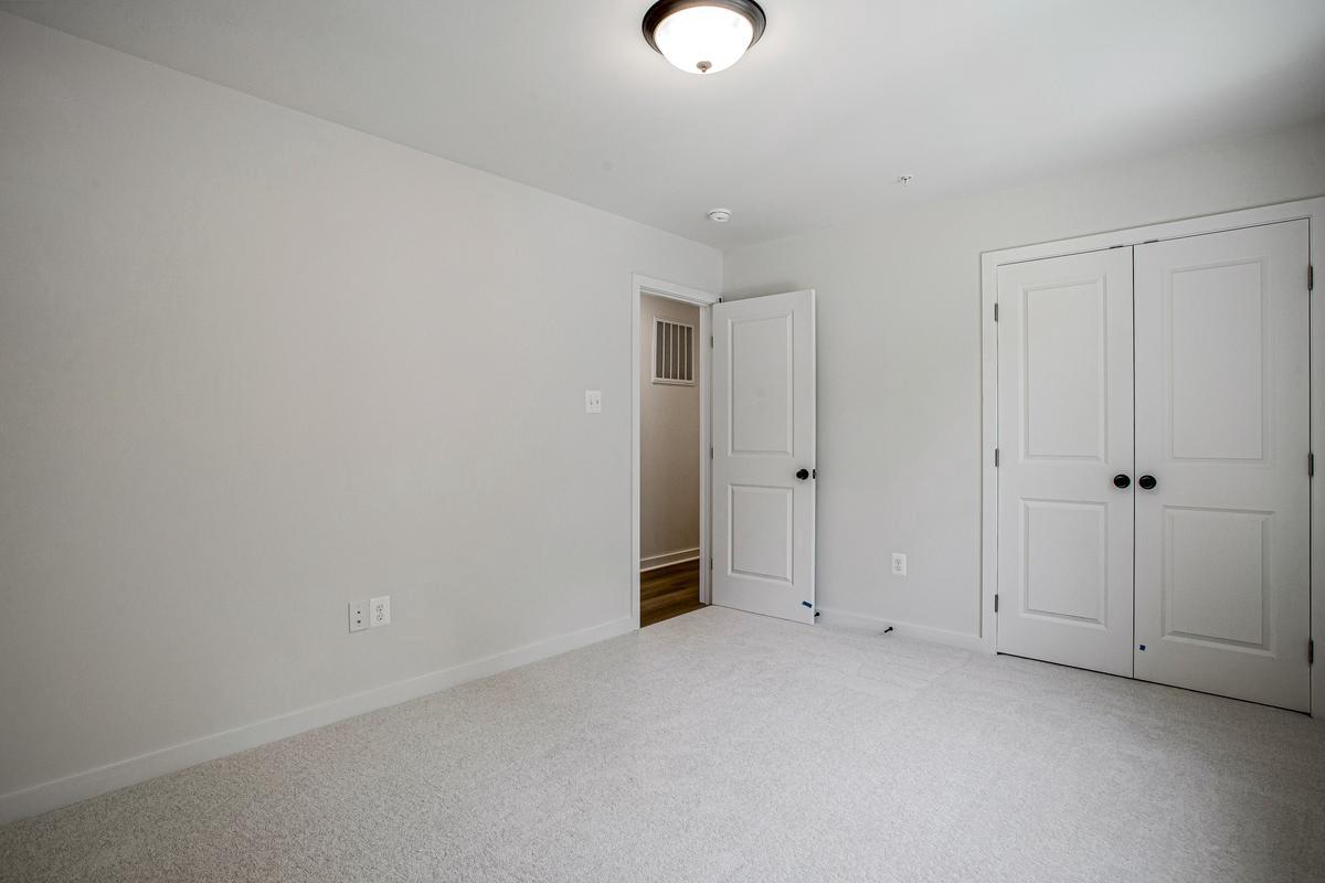 1225 Juniper St Property Photo 27