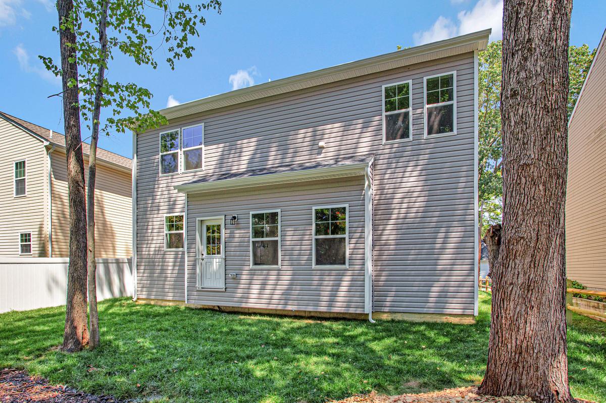 1225 Juniper St Property Photo 34