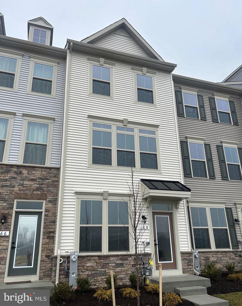 168 Bethlehem Pl Property Photo 1