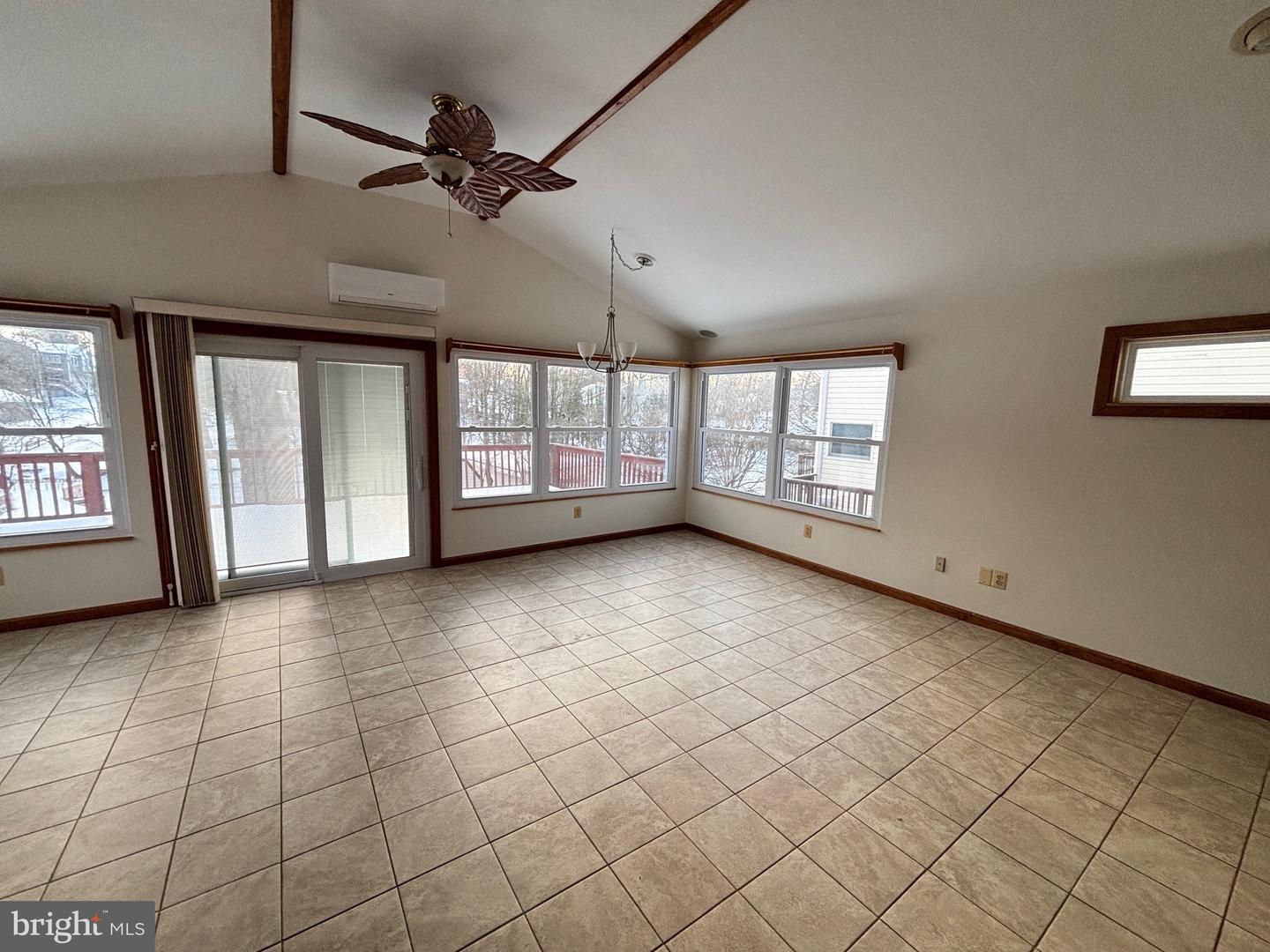 7686 Briar Ln Property Photo 27