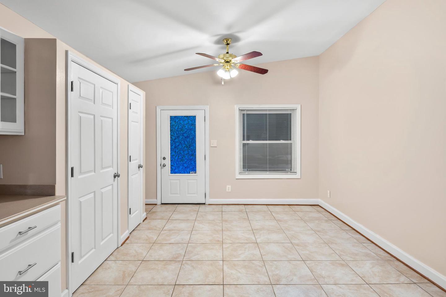 1199 Oak Ave Property Photo 4