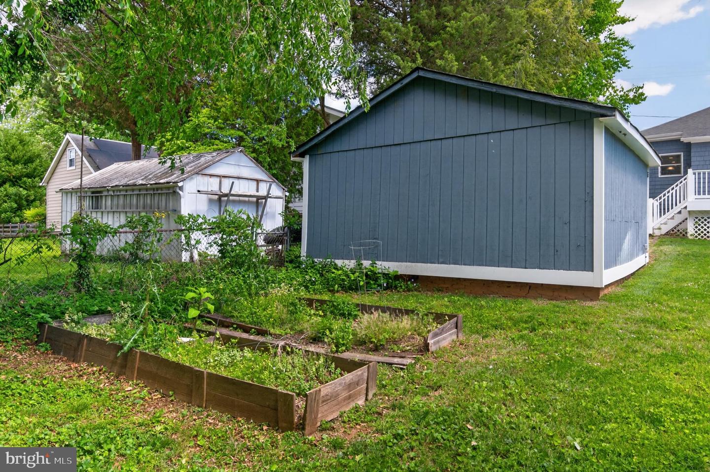 607 Melvin Ave Property Photo 58