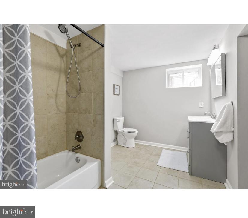 208 6th Ave Property Photo 1