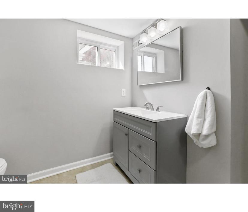 208 6th Ave Property Photo 2