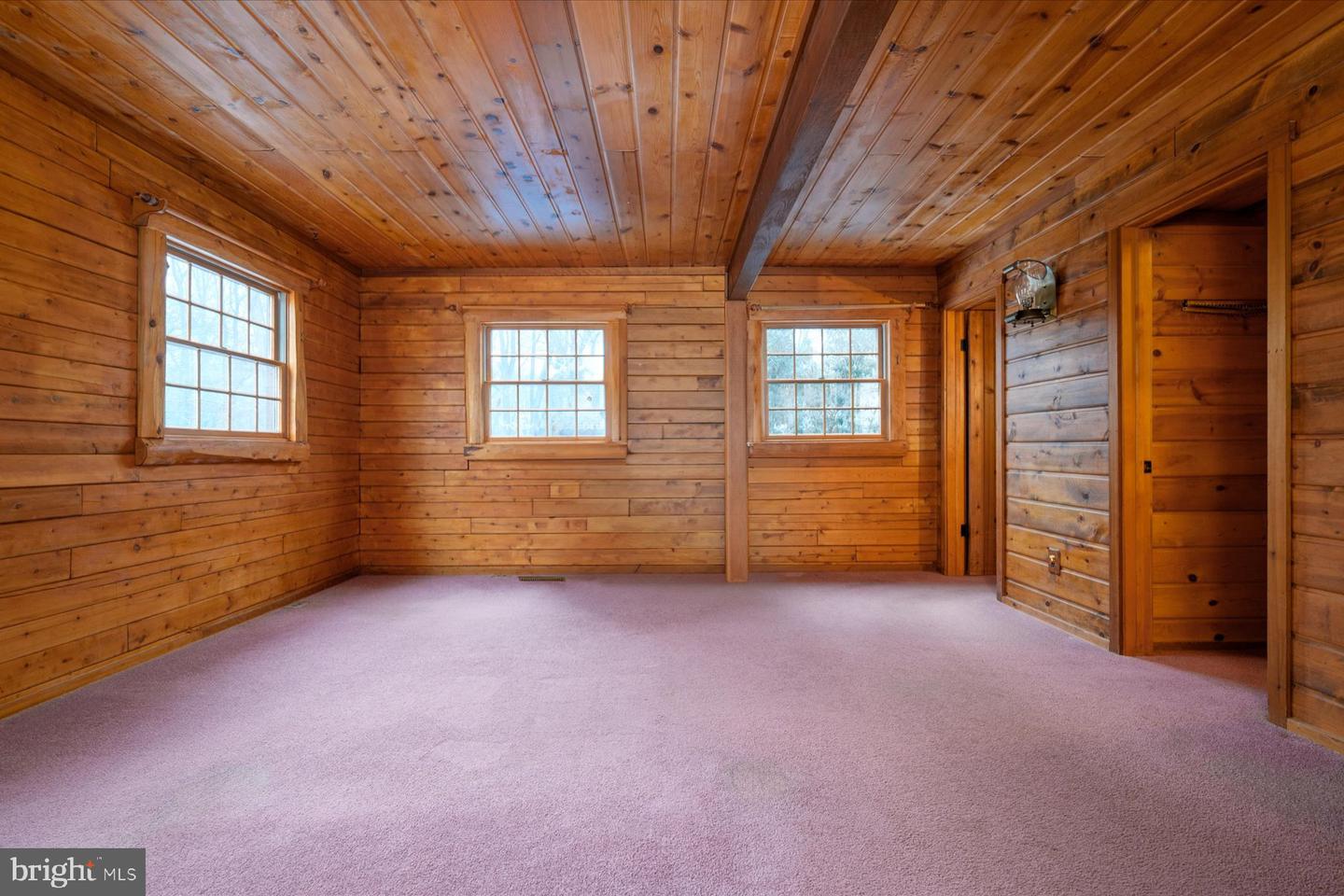 5742 Brooks Woods Rd Property Photo 15